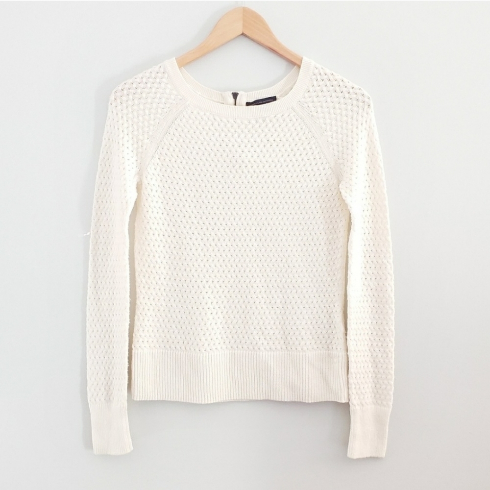 American Eagle cream lightweight sweater xsmall
